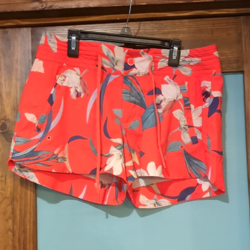 Athleta High Waist Red and Blue Shorts Vibrant Style